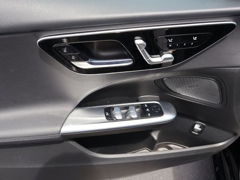 Certified 2025 Mercedes-Benz C 300 Sedan image 14