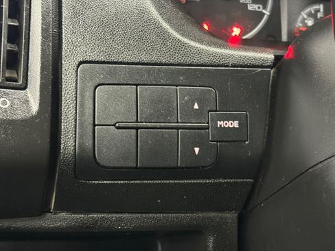 Used 2017 RAM ProMaster 2500 FWD image 24