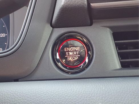 Used 2026 Honda Pilot TrailSport image 27