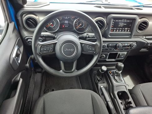 Used 2022 Jeep Wrangler Unlimited Sport AWD/4WD image 11