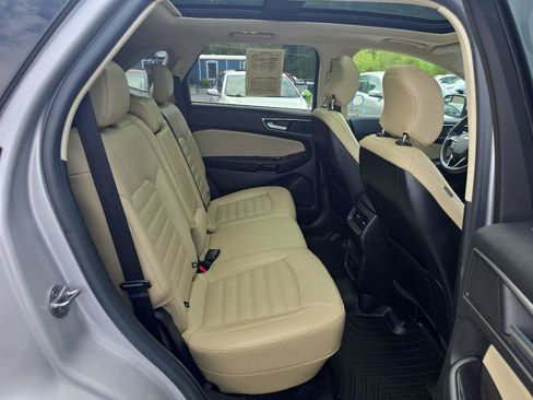 Used 2016 Ford Edge SEL w/ Equipment Group 201A AWD/4WD image 14