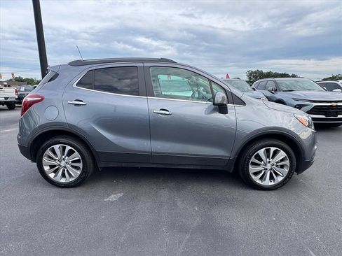 Used 2020 Buick Encore Preferred w/ Safety Package FWD image 2