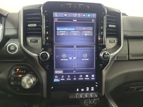 Used 2022 RAM 1500 Laramie AWD/4WD image 19