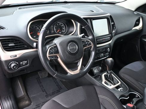Used 2015 Jeep Cherokee Latitude FWD image 7