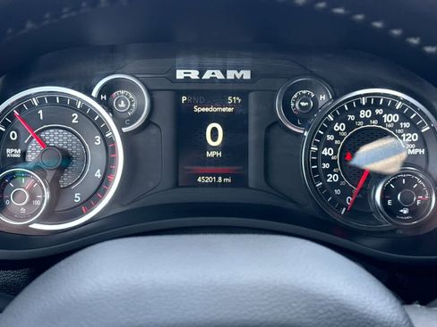 Used 2024 RAM 3500 Big Horn image 27