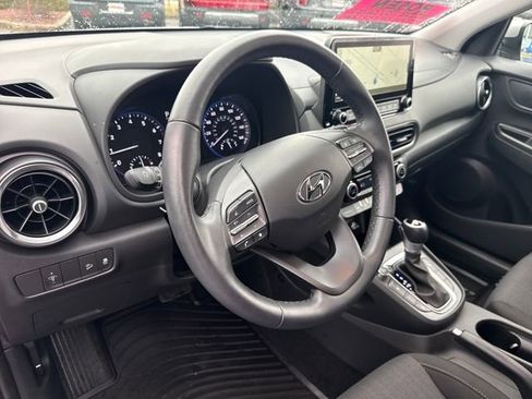 Used 2023 Hyundai Kona SEL w/ Convenience Package image 14