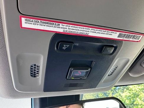 Used 2022 Toyota Camry LE FWD image 15