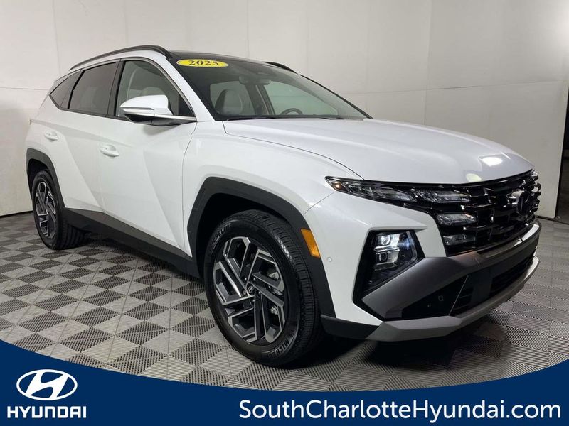 Certified 2025 Hyundai Tucson Limited image 1
