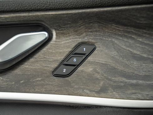 Used 2025 Jeep Grand Cherokee Limited w/ Luxury Tech Group II image 45