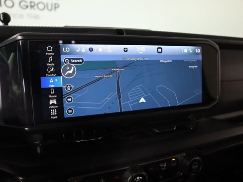 Used 2024 Jeep Wrangler Unlimited Rubicon w/ XTREMEE 35" Tire Package image 7