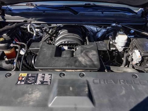 Used 2015 Chevrolet Suburban LTZ image 28