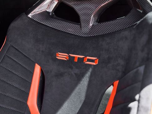 Used 2024 Lamborghini Huracan STO RWD image 51