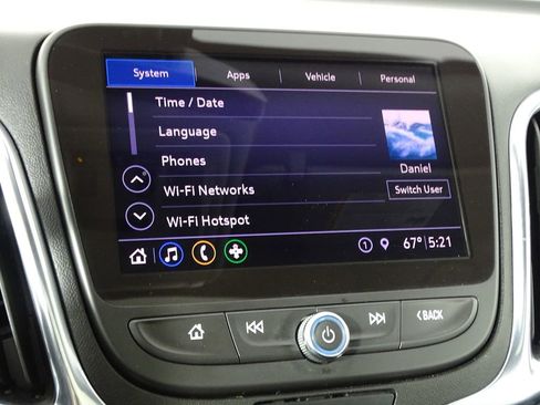 Used 2020 Chevrolet Equinox Premier image 38