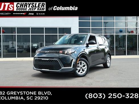 Used 2024 Kia Soul LX w/ Option Group 015 FWD image 1