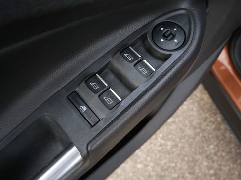 Used 2017 Ford Escape SE w/ Equipment Group 201A AWD/4WD image 13