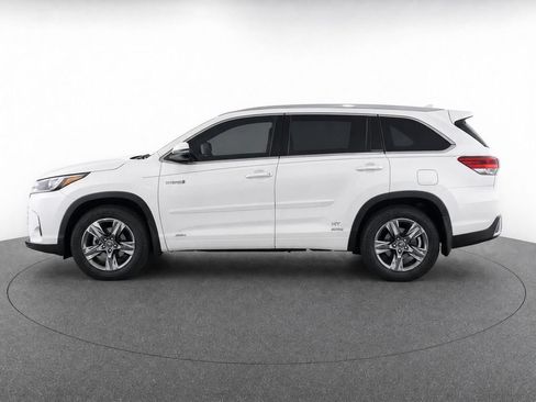 Used 2019 Toyota Highlander Limited Platinum AWD/4WD image 8