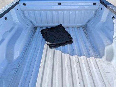 Used 2024 Chevrolet Colorado W/T image 6