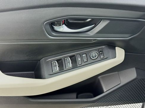 Used 2025 Honda Accord SE image 15