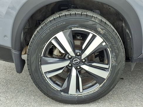 Certified 2023 Nissan Rogue SL w/ SL Premium Package image 7