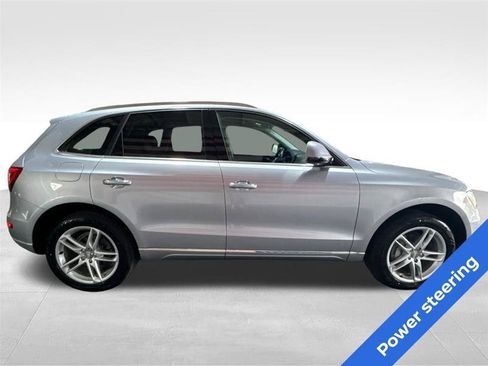 Used 2016 Audi Q5 2.0T Premium Plus w/ Technology Package AWD/4WD image 4