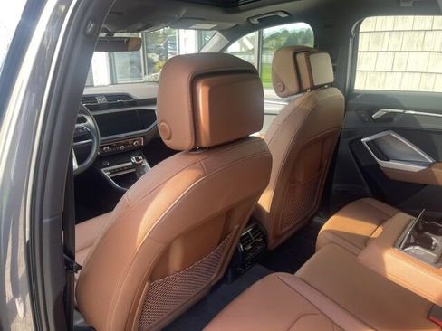 Used 2024 Audi Q3 2.0T Premium Plus w/ Premium Plus Package image 15