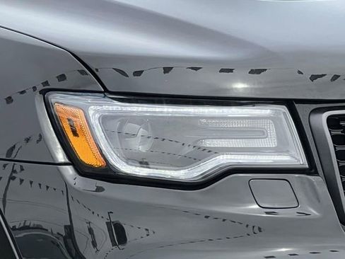 Used 2019 Jeep Grand Cherokee Limited X image 8