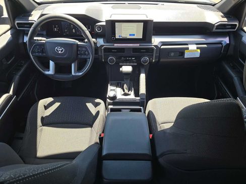 Certified 2026 Toyota 4Runner SR5 AWD/4WD image 18