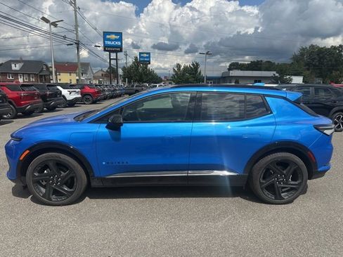 New 2025 Chevrolet Equinox EV RS w/ Convenience Package II image 2