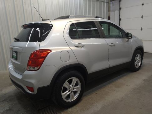 Used 2018 Chevrolet Trax LT w/ LT Convenience Package FWD image 10