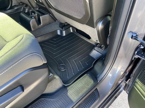 Used 2023 Jeep Grand Cherokee L Laredo w/ Luxury Tech Group I image 16