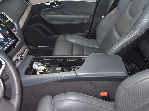 Used 2023 Volvo XC90 B6 Ultimate w/ Protection Package Premier AWD/4WD image 21