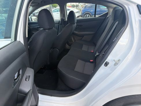 Used 2025 Nissan Sentra SV FWD image 9