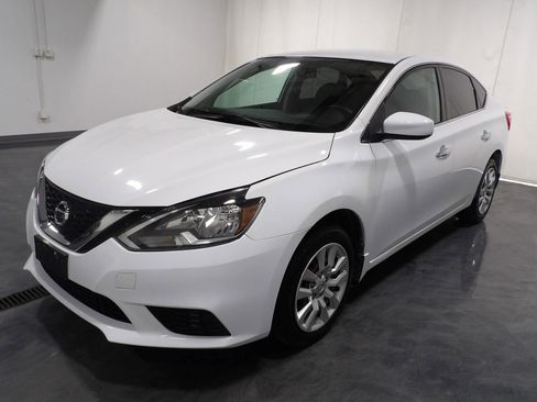 Used 2017 Nissan Sentra S image 3