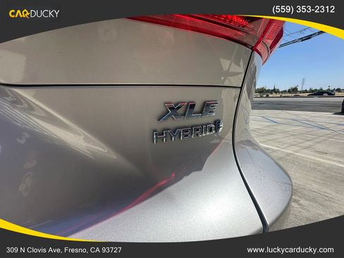 Used 2021 Toyota Venza XLE AWD/4WD image 4