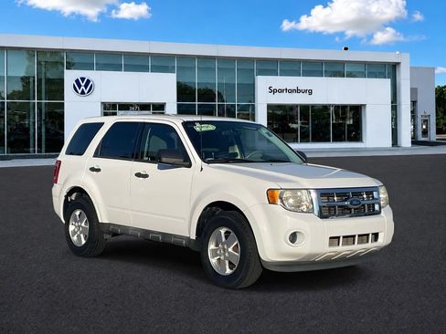 Used 2012 Ford Escape XLS AWD/4WD image 1