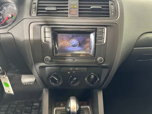 Used 2016 Volkswagen Jetta S image 21