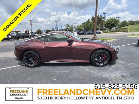Used 2025 Nissan Z Performance w/ Floor Mat Package RWD image 4