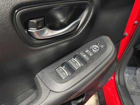 Used 2024 Honda HR-V Sport image 16