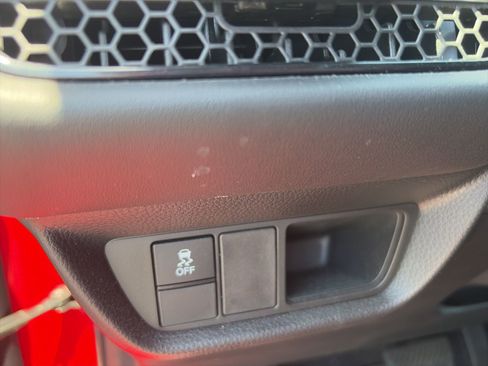 Certified 2024 Honda HR-V EX-L image 14