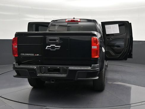 Used 2017 Chevrolet Colorado Z71 RWD image 32