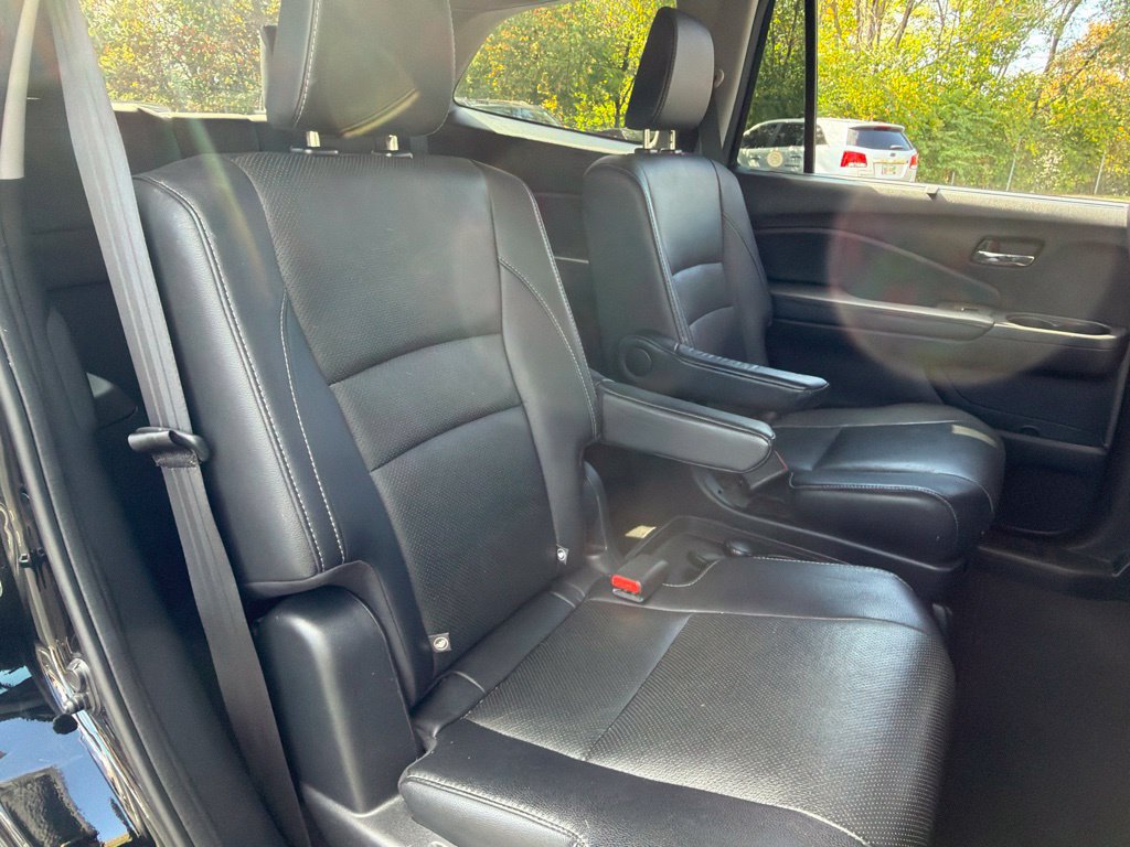 Used 2017 Honda Pilot Elite image 41