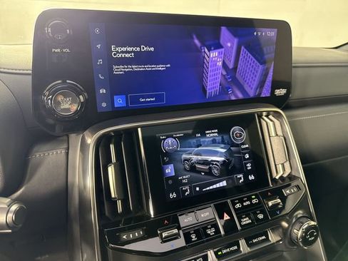 Used 2024 Lexus LX 600 4WD w/ Luxury Package image 7