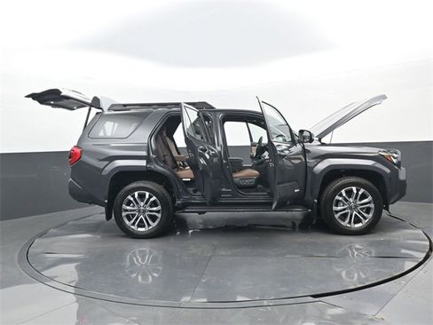 New 2025 Toyota 4Runner Limited image 32