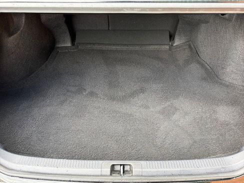 Used 2025 Toyota Camry SE w/ Multimedia Upgrade Package image 33