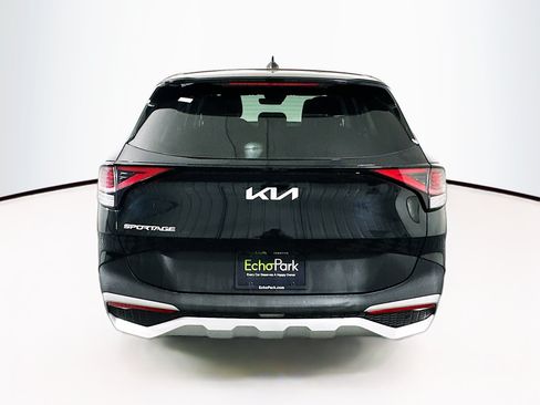 Used 2025 Kia Sportage LX FWD image 7
