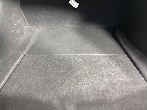 Used 2023 Tesla Model 3 Standard Range image 17