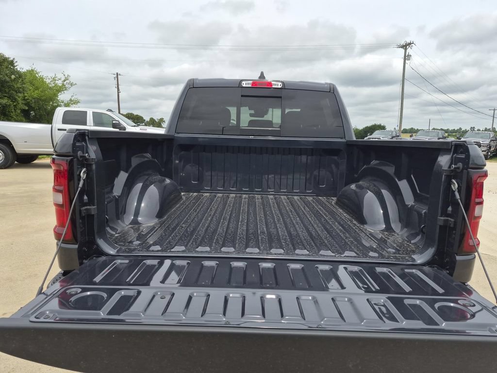 New 2026 RAM 1500 Warlock AWD/4WD image 9