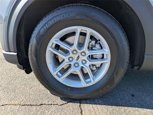 New 2026 Ford Explorer Active w/ Active Comfort Package image 10