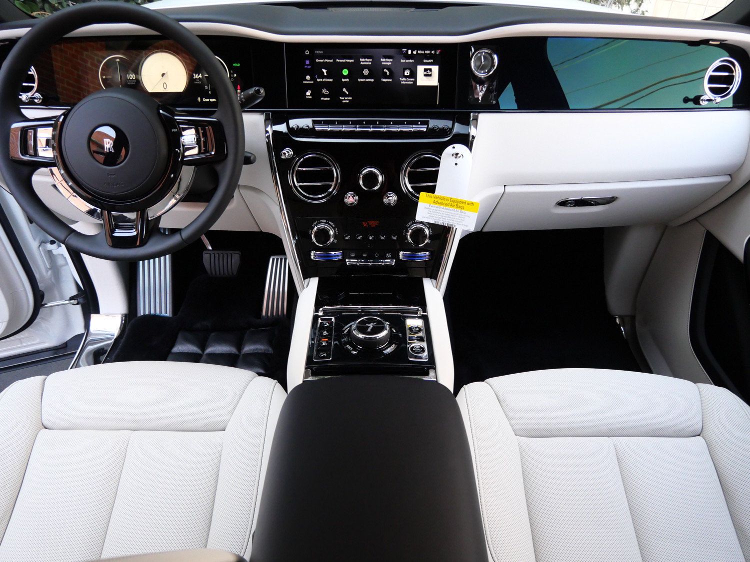 Certified 2025 Rolls-Royce Cullinan AWD/4WD image 4