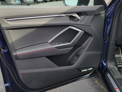 Used 2025 Audi Q3 2.0T Premium Plus w/ Premium Plus Package image 18